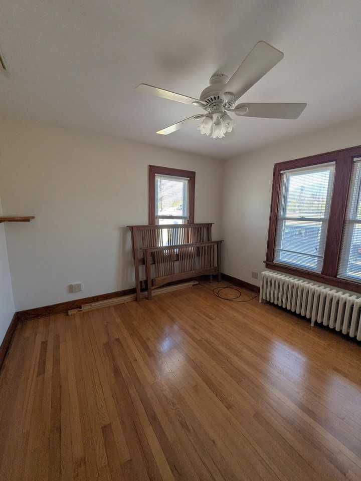 229 Osborne Rd - Photo 4 of 8