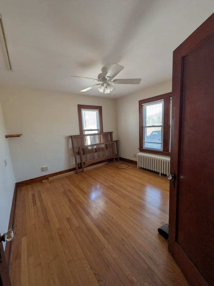 229 Osborne Rd - Photo 5 of 8