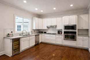 244 Montgomery St - Photo 1 of 1