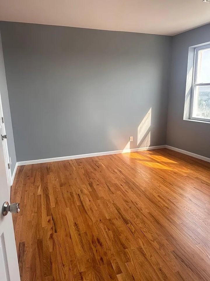 231 Dayton Ave #7 - Photo 5 of 9