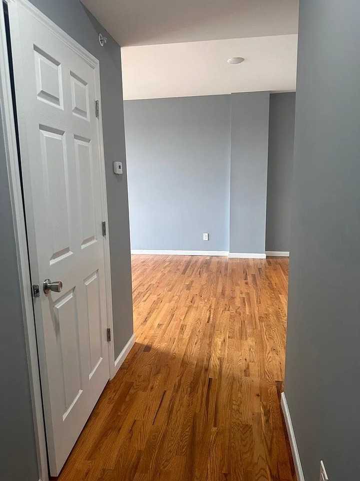 231 Dayton Ave #7 - Photo 7 of 9