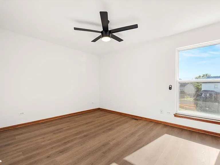 2152 Brayton Pl - Photo 7 of 9