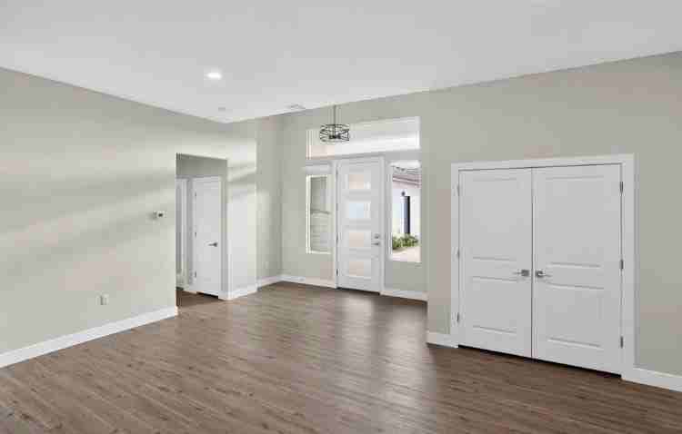 1838 Wn - Photo 2 of 20