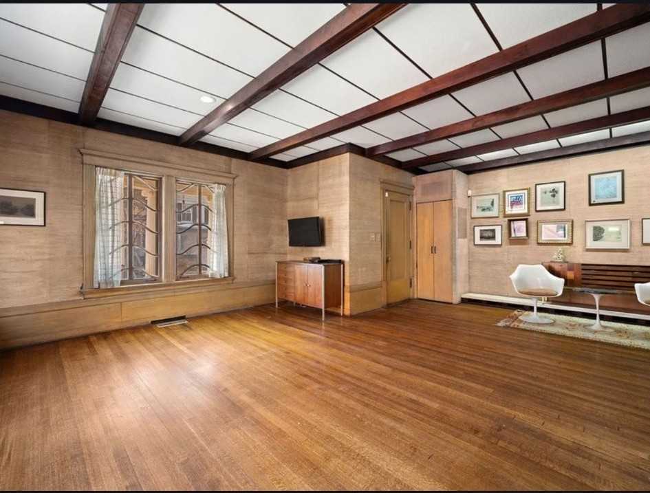 7505 Emerson St - Photo 3 of 10