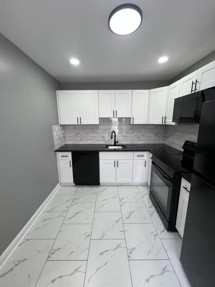 1223 Belmont Ave - Photo 5 of 11