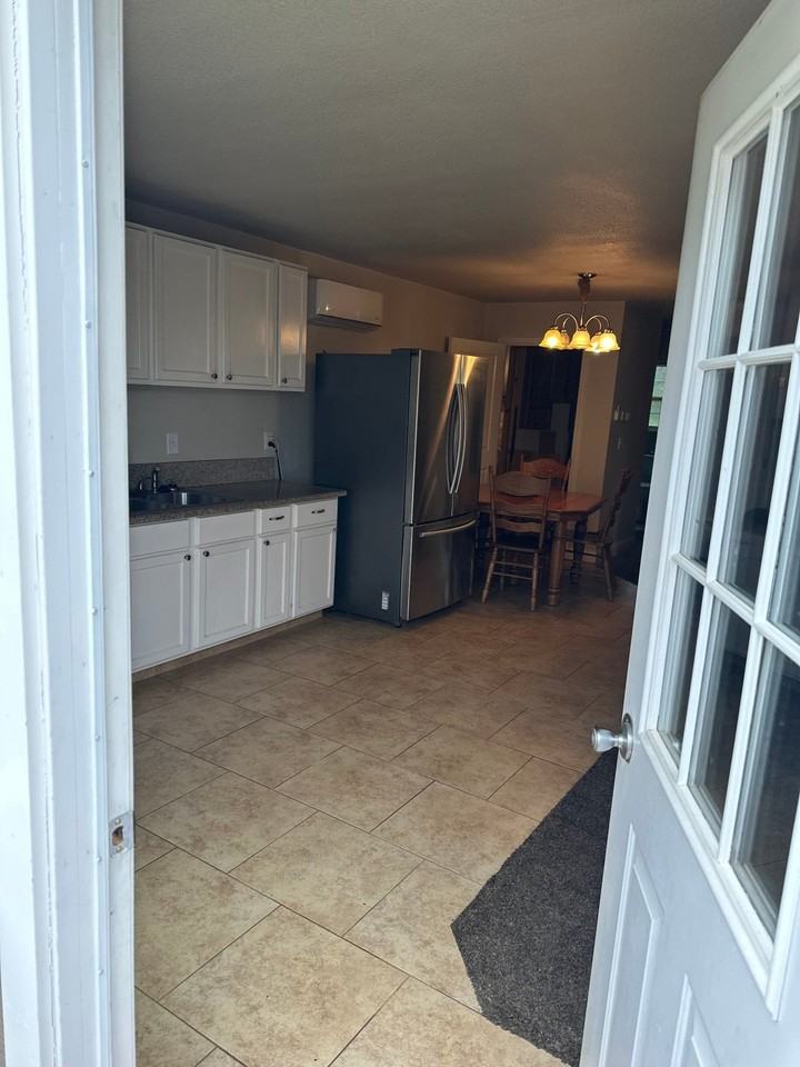 43022 Apache Ranch Rd #B - Photo 3 of 13
