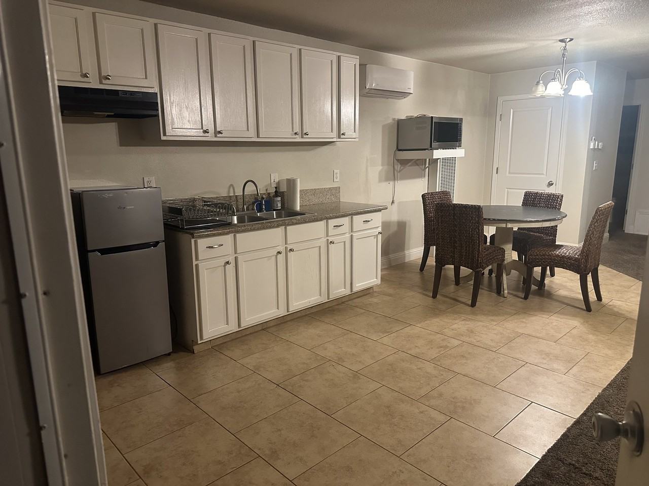 43022 Apache Ranch Rd #B - Photo 4 of 13