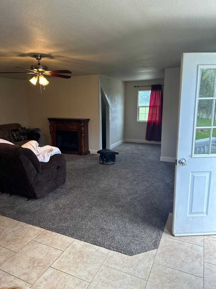 43022 Apache Ranch Rd #B - Photo 5 of 13