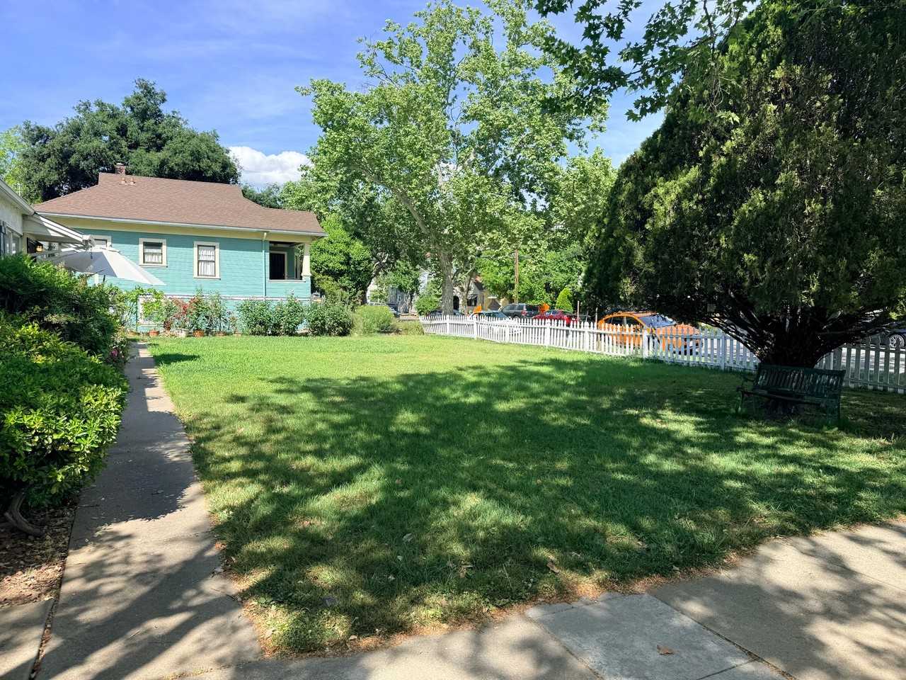 2629 U St #A - Photo 3 of 17