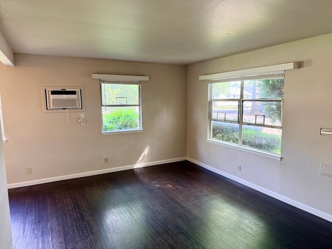 2629 U St #A - Photo 6 of 17