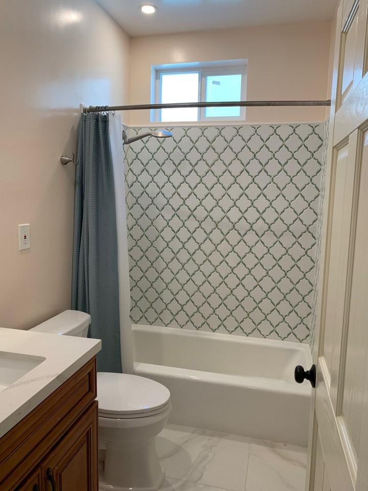 1010 S Elliott Pl - Photo 5 of 6