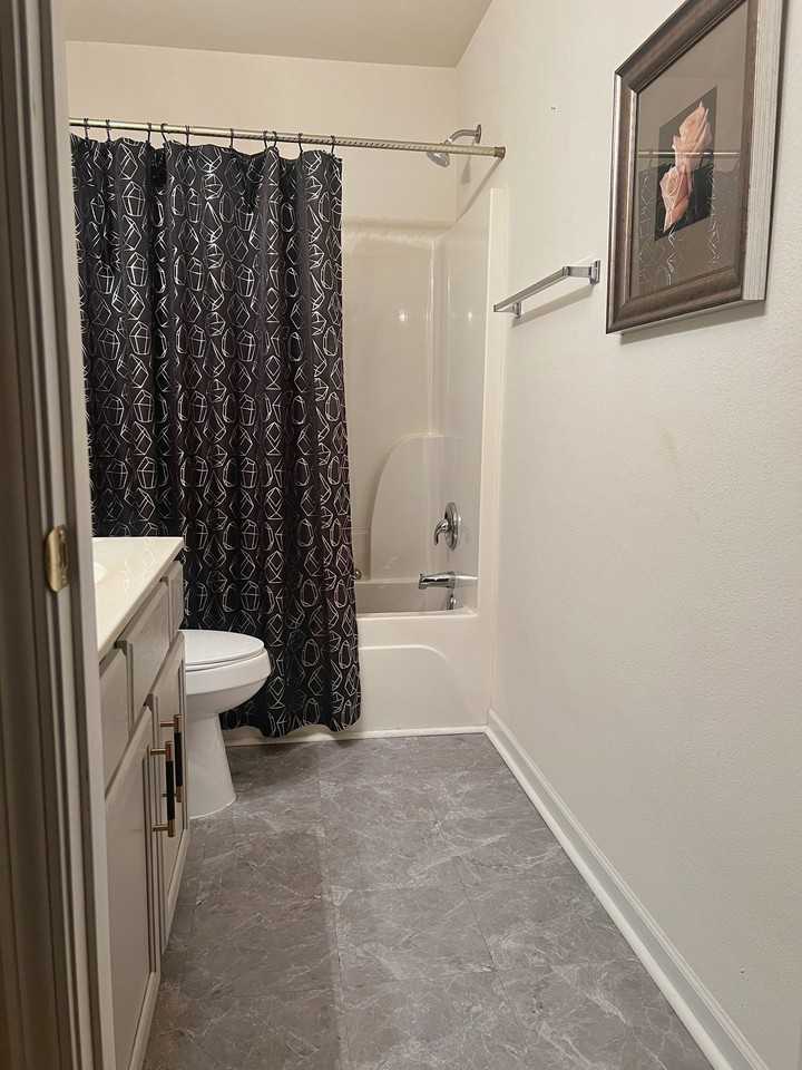 4420 Eaves Ln - Photo 5 of 6