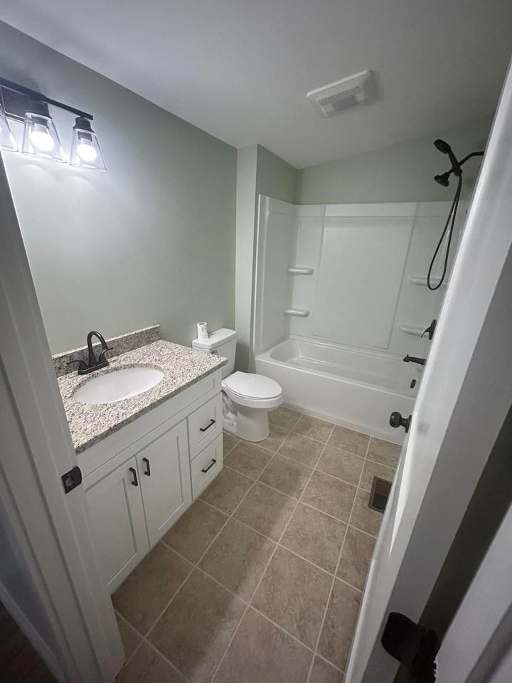 312 B St - Photo 4 of 11