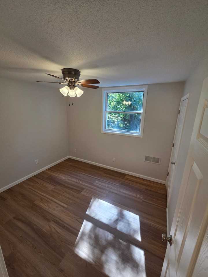 1349 Main St #201 - Photo 6 of 9