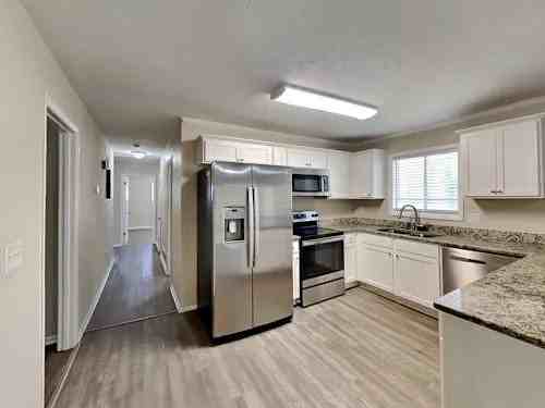 20 Grafton St - Photo 2 of 6