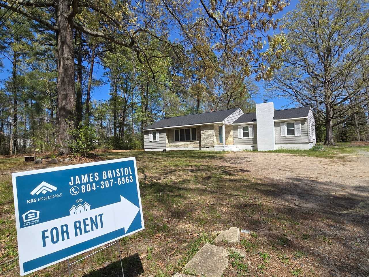 8705 Sedgemoor Dr - Photo 2 of 10