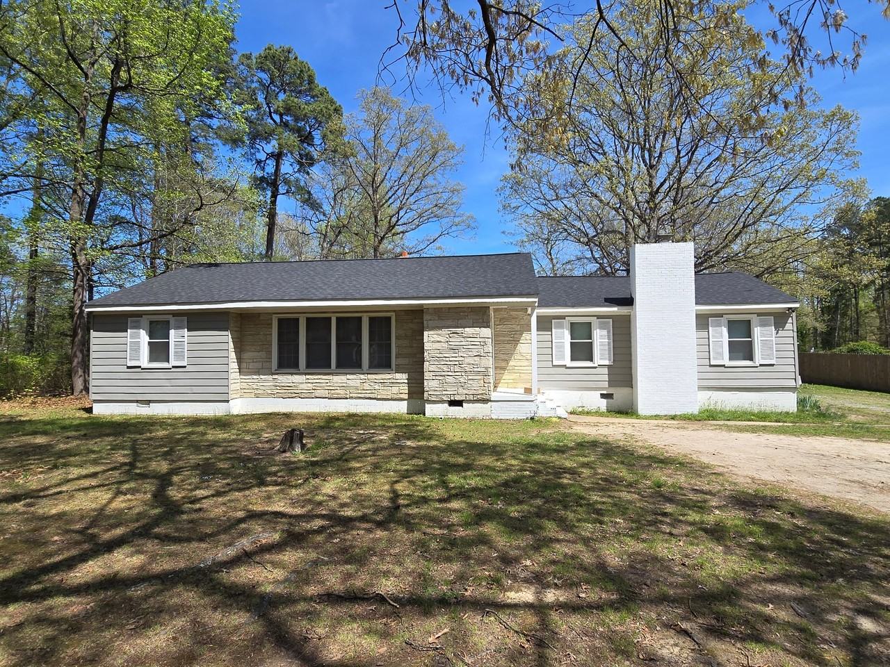 8705 Sedgemoor Dr - Photo 3 of 10