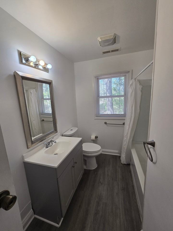 8705 Sedgemoor Dr - Photo 7 of 10