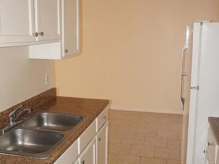 6060 Bridalveil Dr - Photo 5 of 14