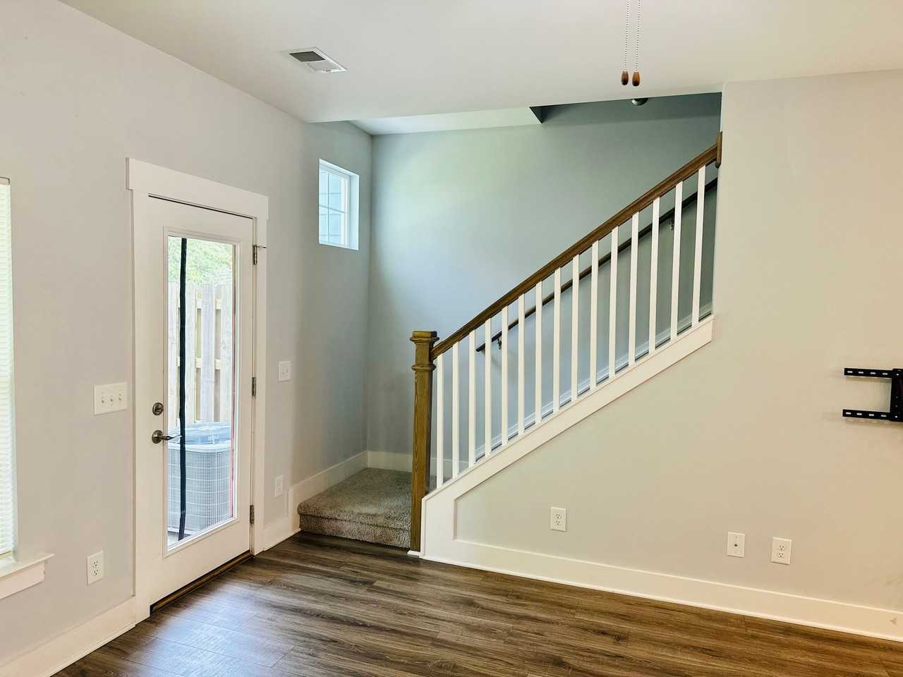 6036 Gracious Dr - Photo 4 of 18