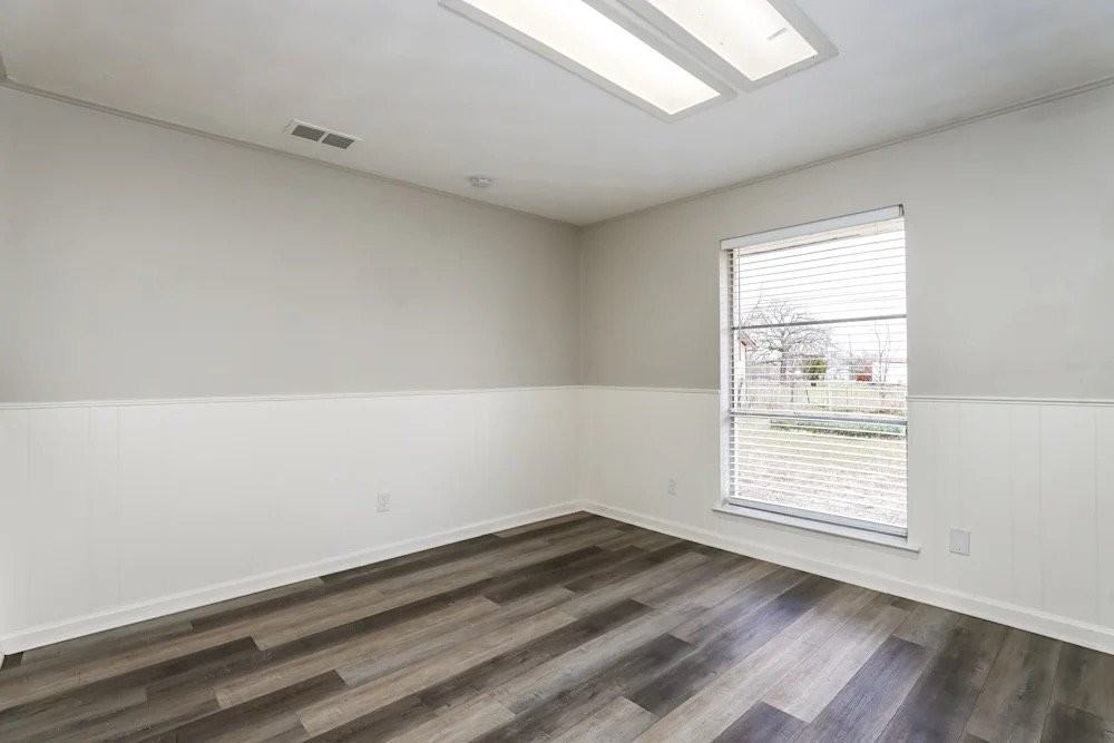 2300 Narobi Pl - Photo 4 of 9