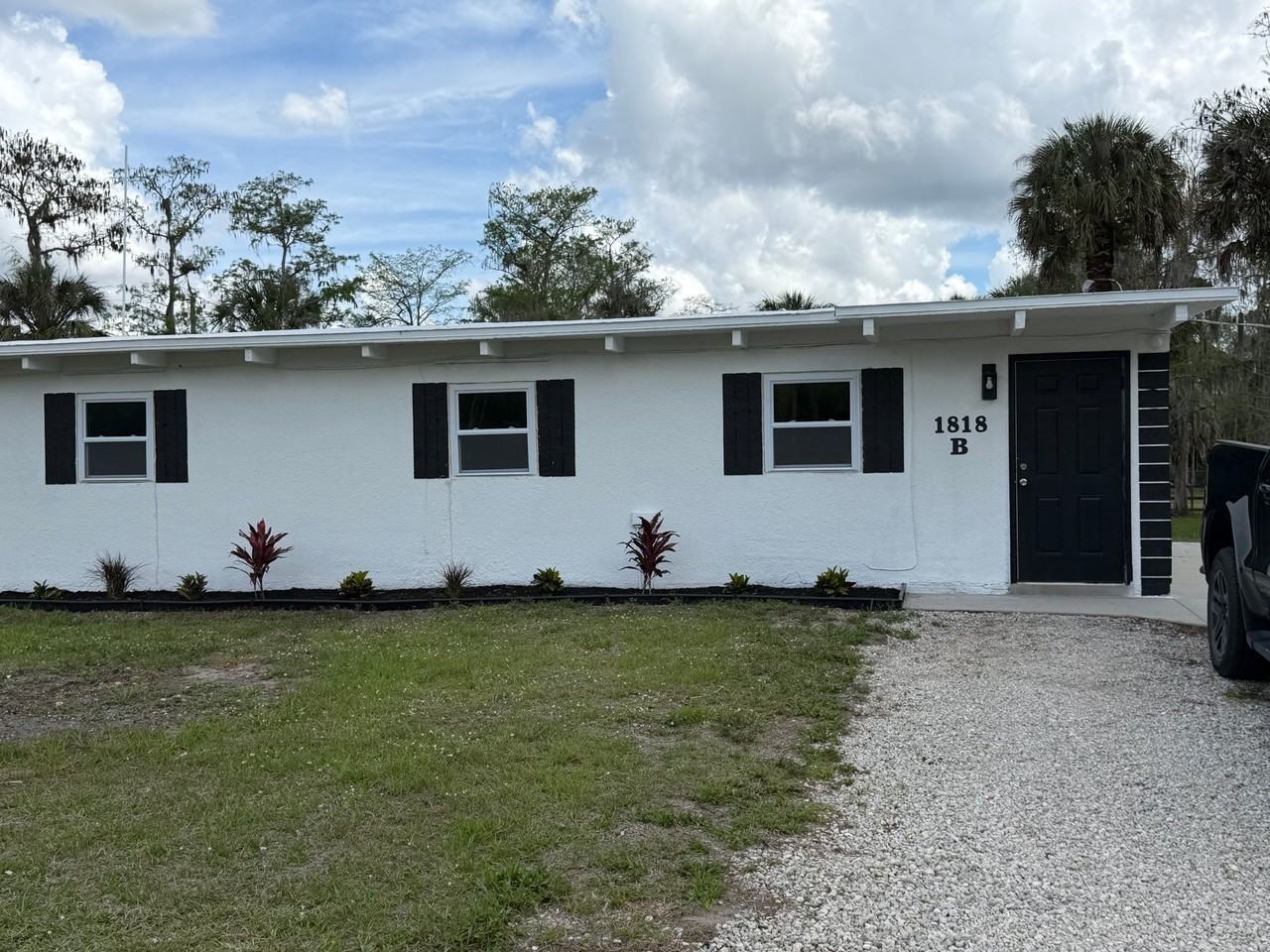 1818 Richards St #B - Photo 6 of 11