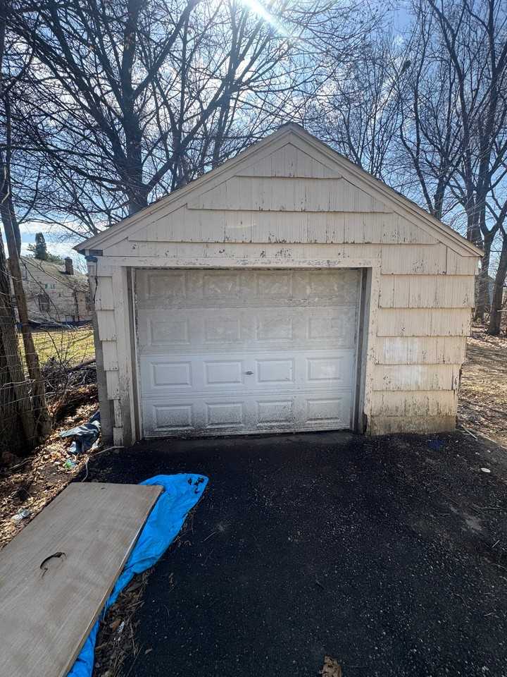 711 W Dewey St - Photo 4 of 19