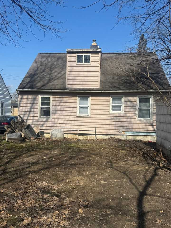 711 W Dewey St - Photo 6 of 19