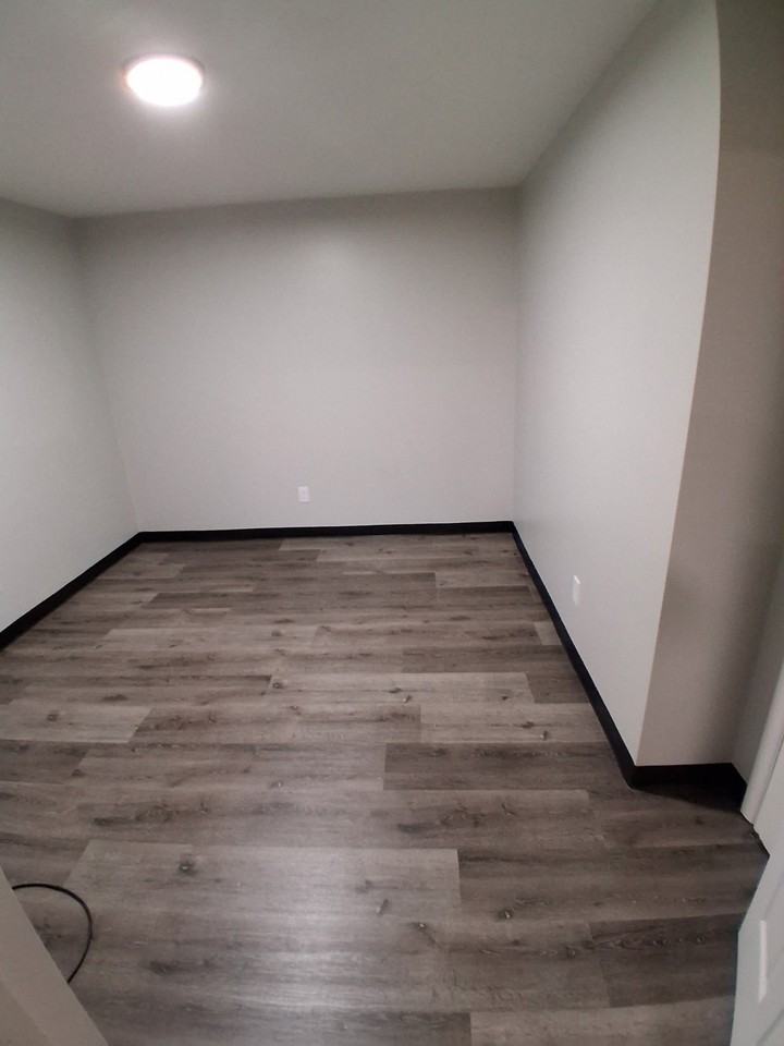 204 Grand Ave #15 - Photo 7 of 10