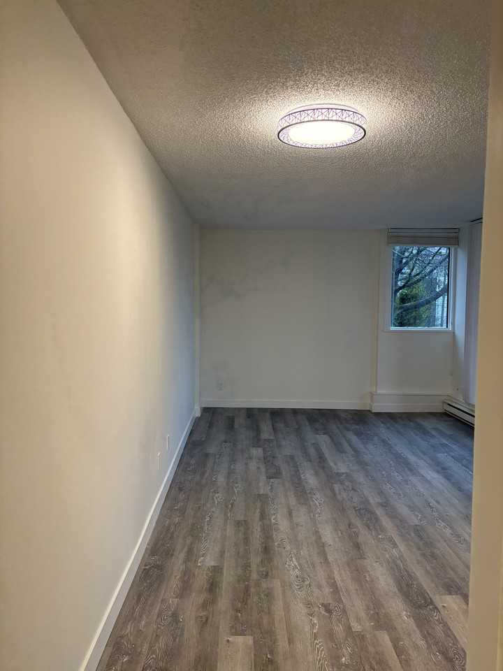 375 West 10th Avenue - Photo 2 of 12