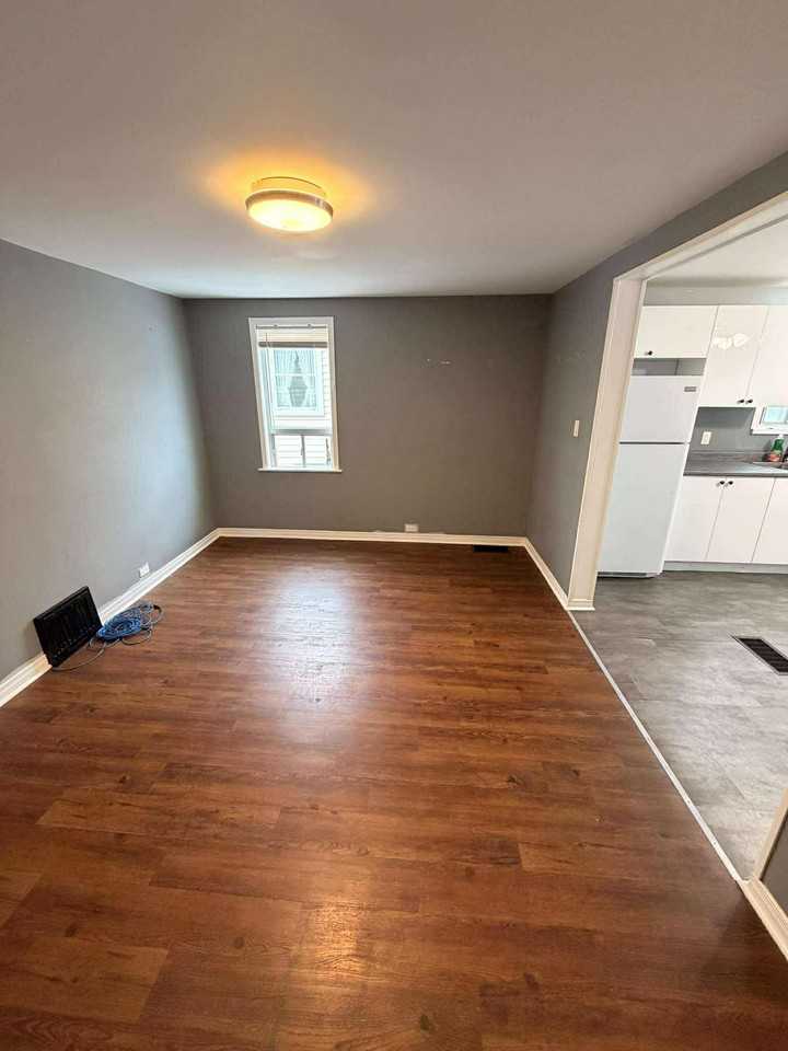 139 Vine Street #2 - Photo 3 of 9