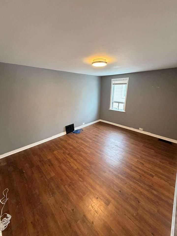 139 Vine Street #2 - Photo 4 of 9