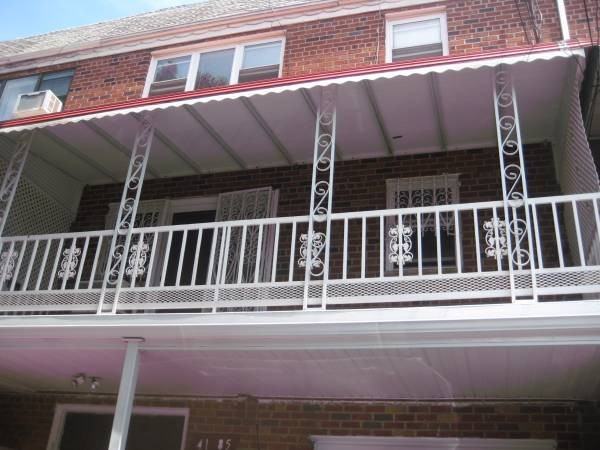 4185 Denman St #2 - Photo 7 of 12