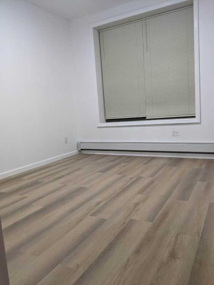 2361 E 24th St #2 - Photo 4 of 9