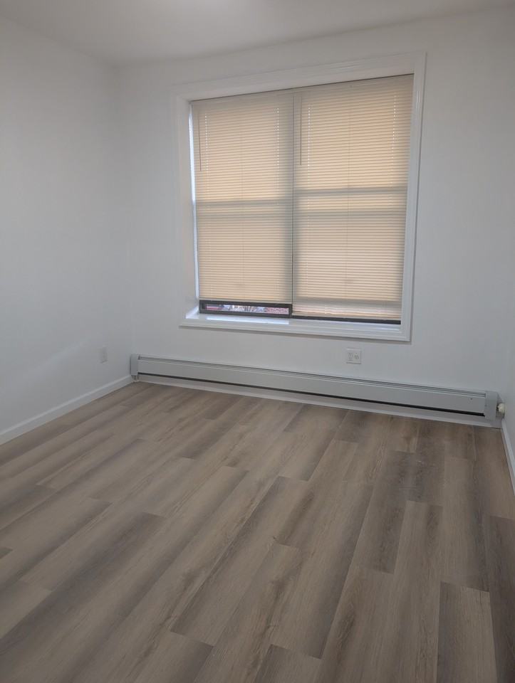 2361 E 24th St #2 - Photo 7 of 9