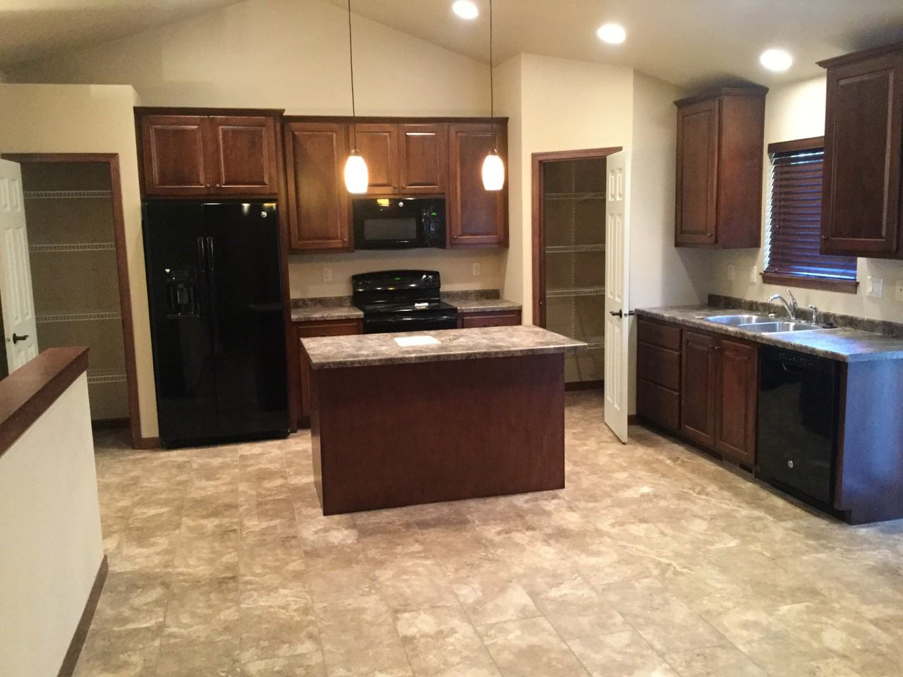 14881490 Arctic Ct #1488 - Photo 3 of 8