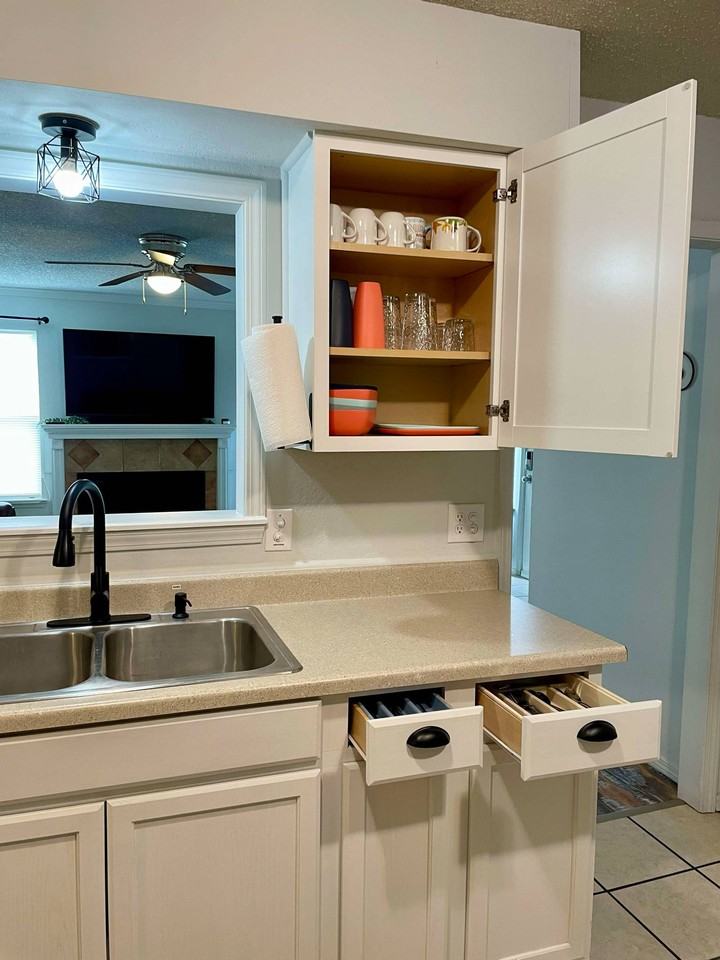 1031 N Redbud Ave #NA - Photo 6 of 15