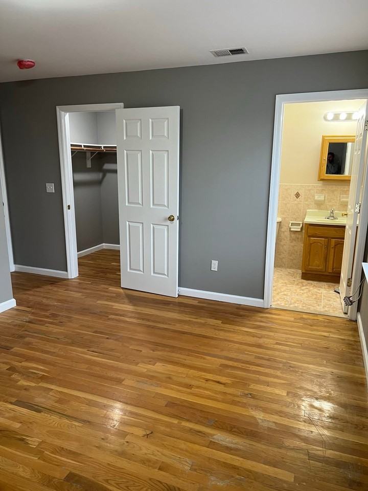 177 Roosevelt Ave #1stFL - Photo 6 of 15