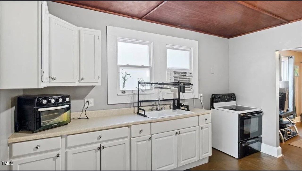 121 Hamilton St #A - Photo 4 of 14