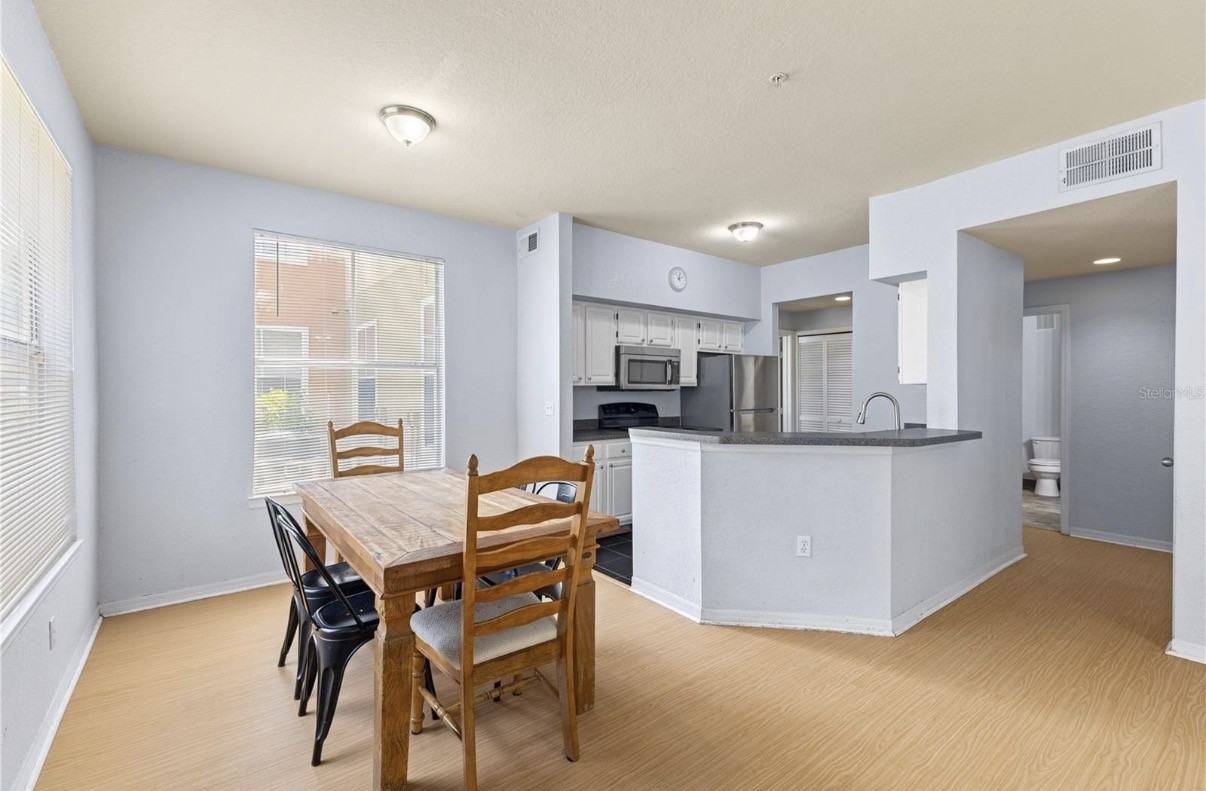 6017 Westgate Dr #913 - Photo 5 of 18