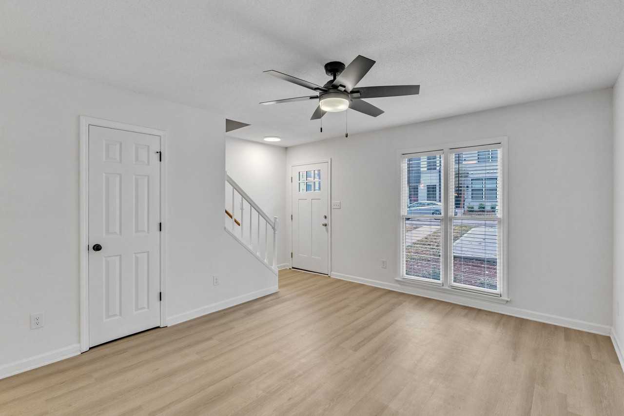 106 N Franklin St #106
