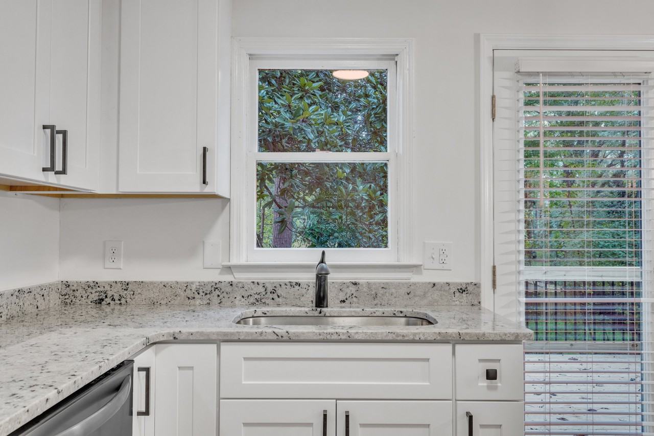 106 N Franklin St #106 - Photo 4 of 20