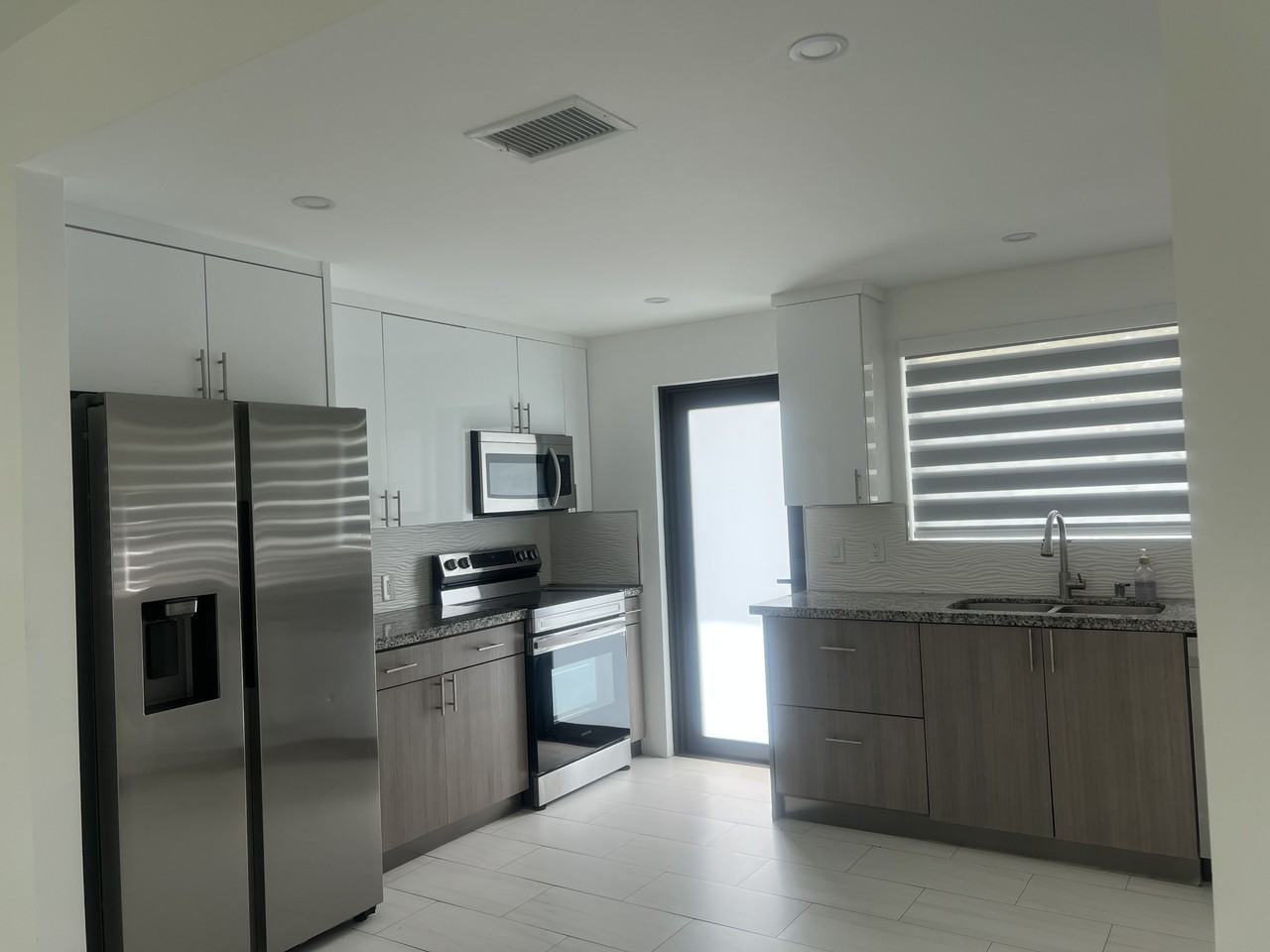 14040 Ne 16th Ct #NA - Photo 4 of 16