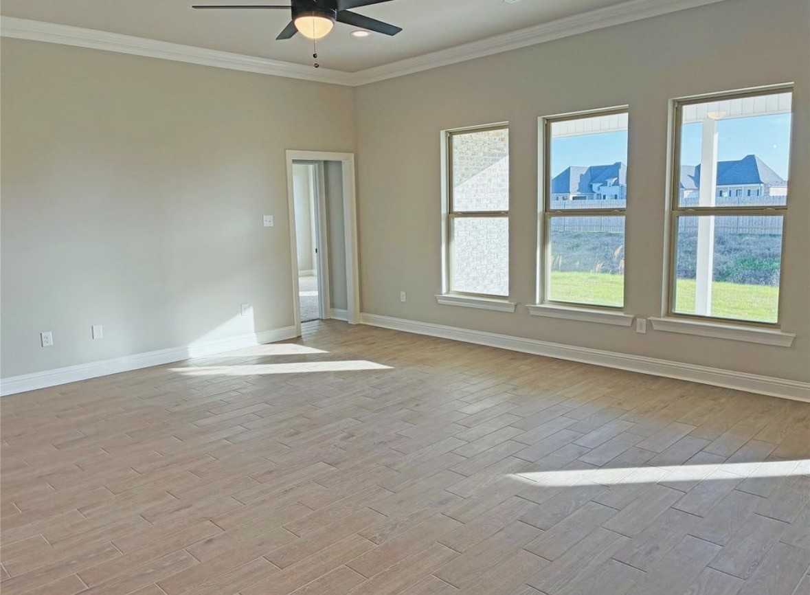 729 Crewe Ln #NA - Photo 6 of 13