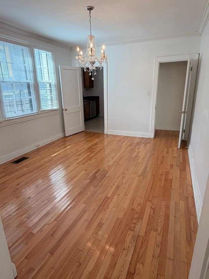 4609 4609 - 4611 Claiborne Street - 4609  Downstairs - Photo 6 of 18
