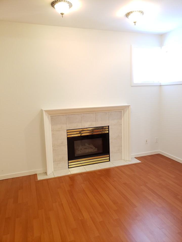 5748 Nelson Avenue - Photo 4 of 9