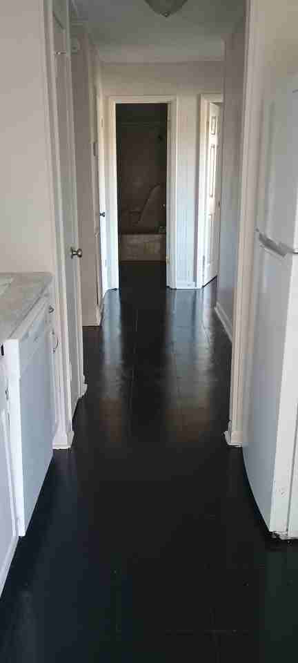 141 Clinton Ct #NA - Photo 4 of 11