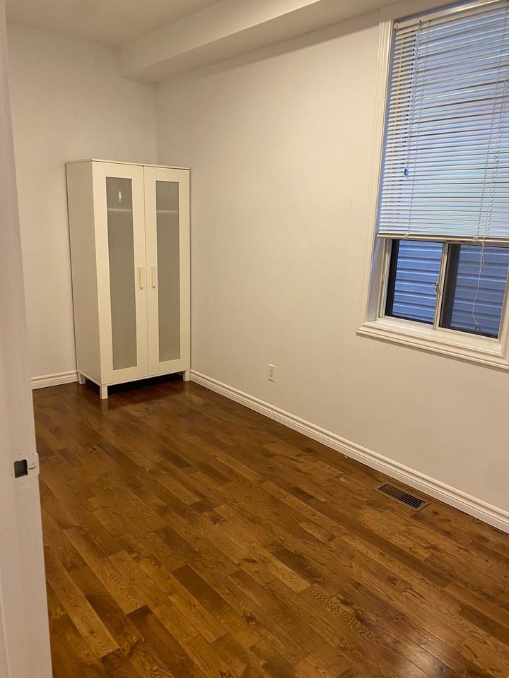 Beverley St & D'Arcy St - Photo 3 of 8