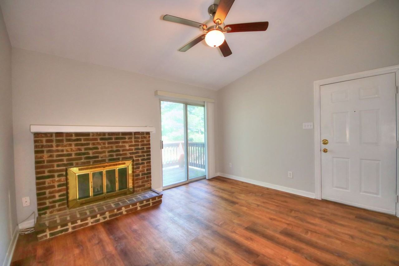 2337 Sandalwood Creek Ct #D - Photo 4 of 22