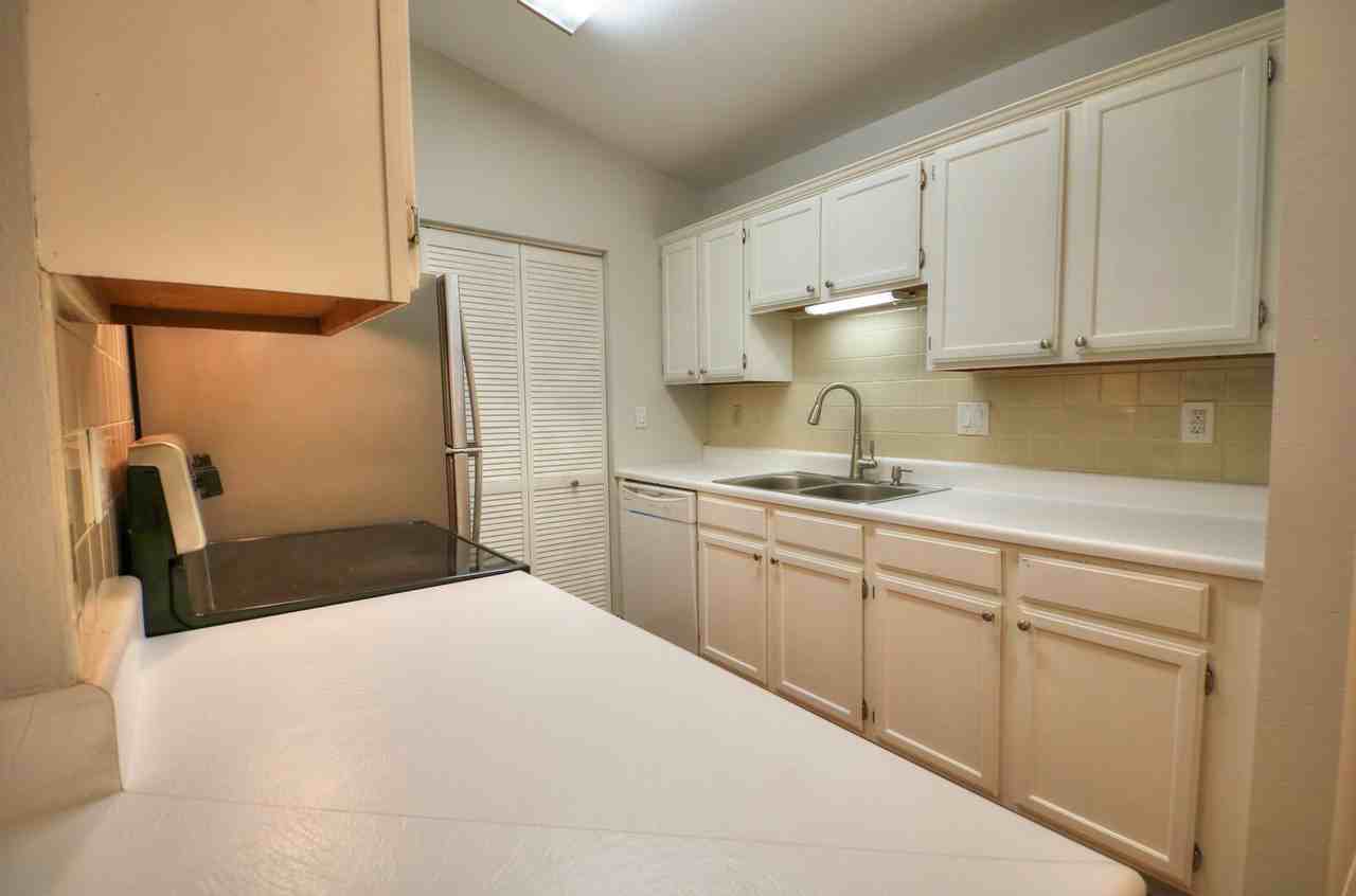 2337 Sandalwood Creek Ct #D - Photo 6 of 22